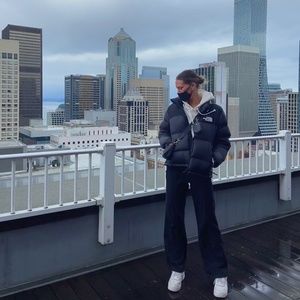 Meet your Posher, Alexis